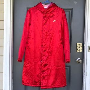 90’s Style Nike Long Hooded Parka with Big Logo